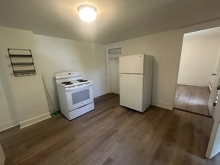 228 High St #3 — Photo 3