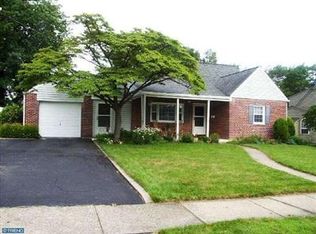 2407 Darnay Ln, Wilmington, DE 19808
