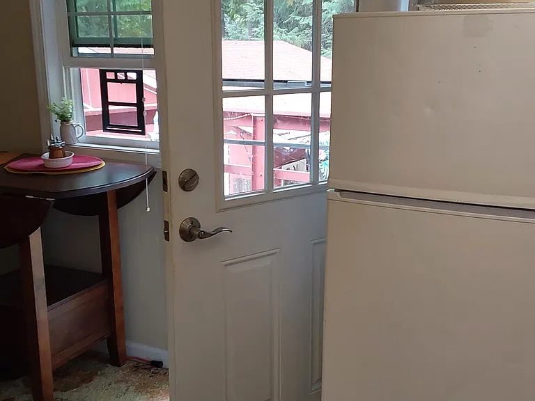 8916 Johnson Rd — Photo 2