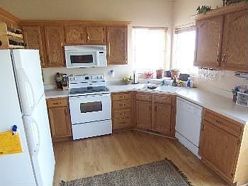 2nd image of 3917 Welbeck Dr