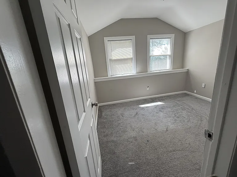 328 Almonesson Rd #A — Photo 8