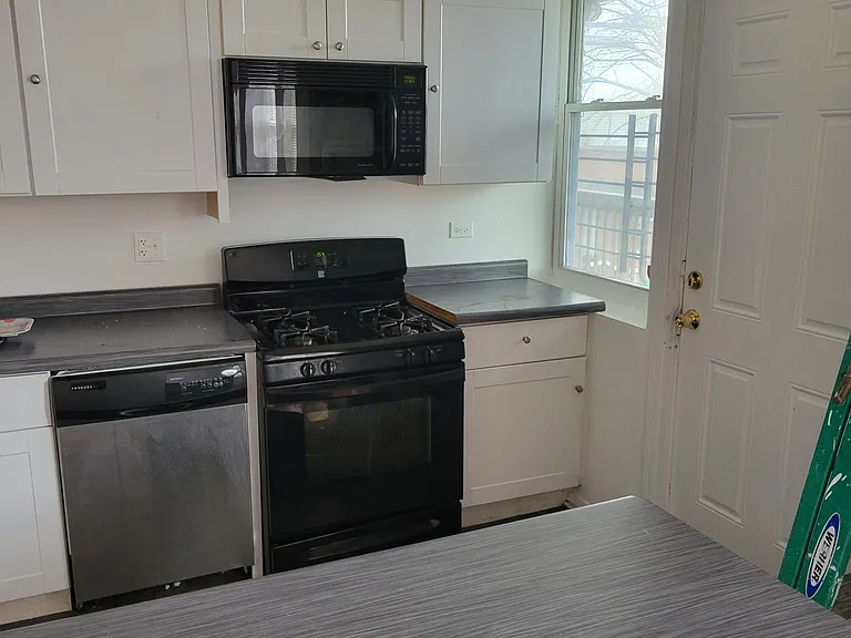 6813 S Harper Ave #2 — Photo 10
