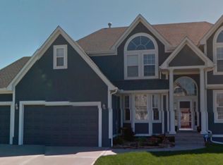 607 SW 34th St, Lees Summit, MO 64082
