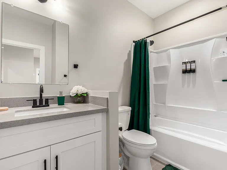 1908 W Lawrence Rd #2 — Photo 15