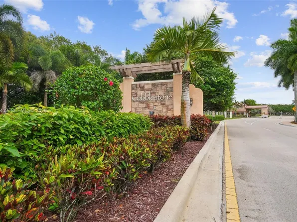 1049 SW 147th Ave #5607, Pembroke Pines, FL 33027