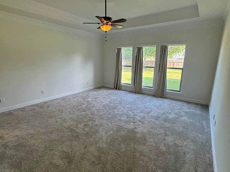108 Colonel Burt Dr — Photo 15