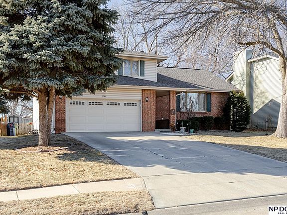 2nd image of 2705 Nottingham Dr