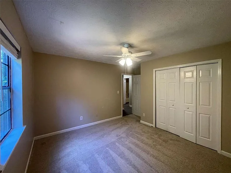 55 Huntridge Dr — Photo 10