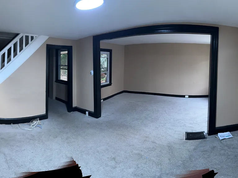 31 W Green St — Photo 13