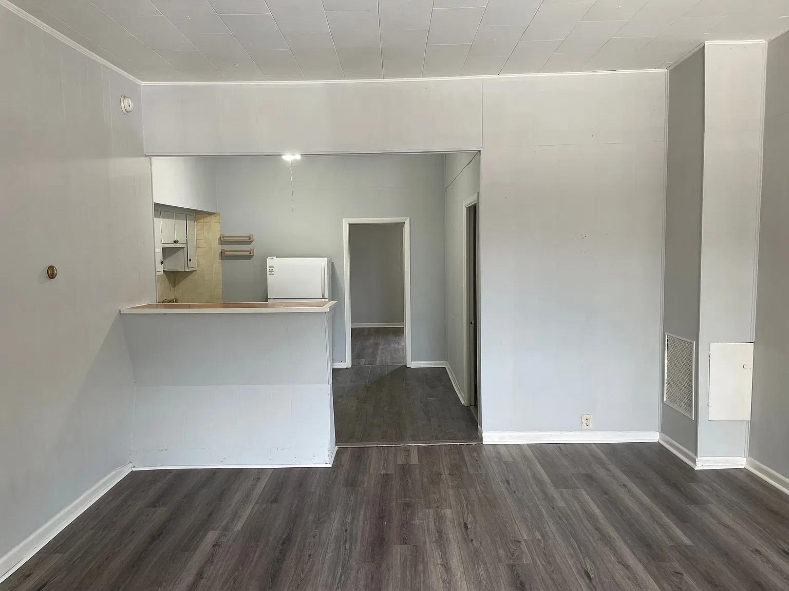 5 bed, $2,100 — Photo 3