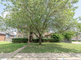901 Cordell Dr, Desoto, TX 75115