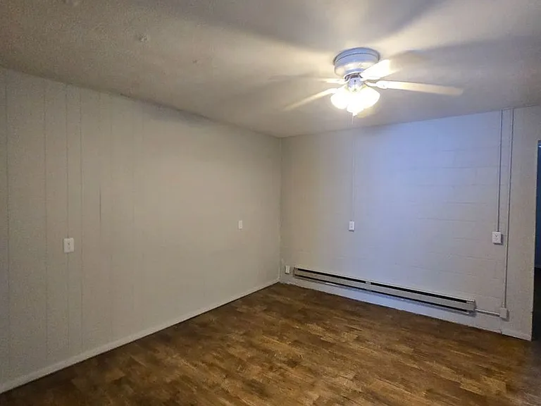 Cedars Apartments — Photo 16