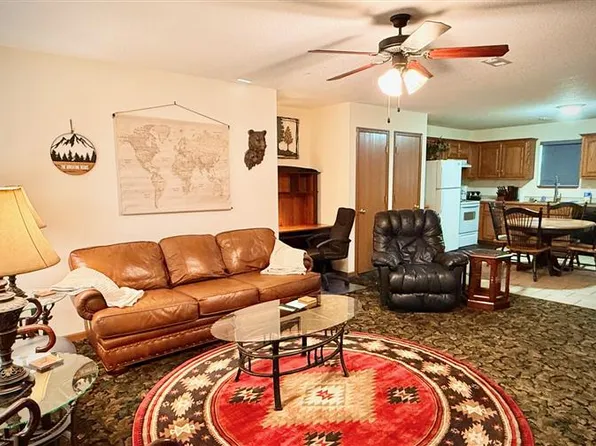 2230 E 8th St APT B, Joplin, MO 64801