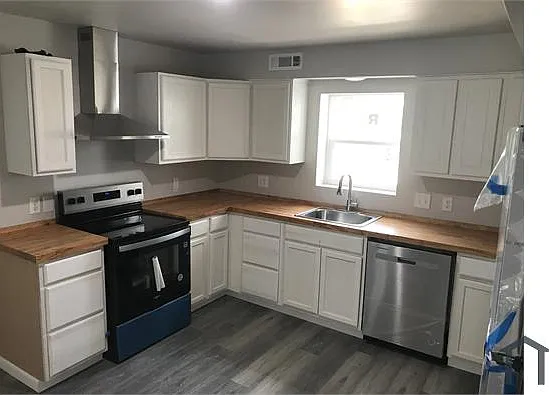721 Chatham Ave #A — Photo 2