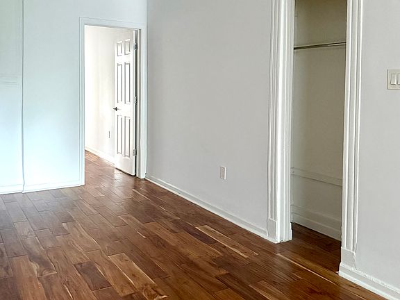 5th image of 731 Washington Ave APT 2R