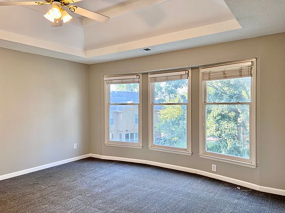 3rd image of 8505 W 127th Pl