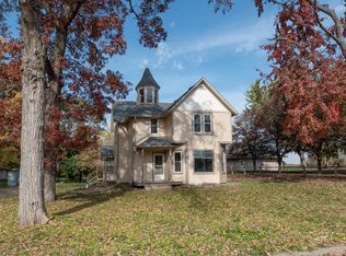 325 Lake St, Scandinavia, WI 54977