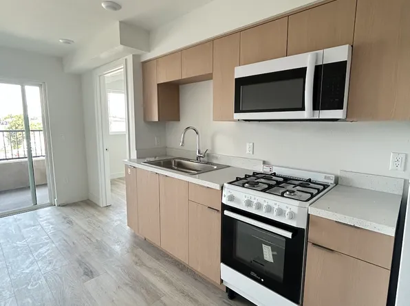 7411 Avalon Blvd #211, Los Angeles, CA 90003