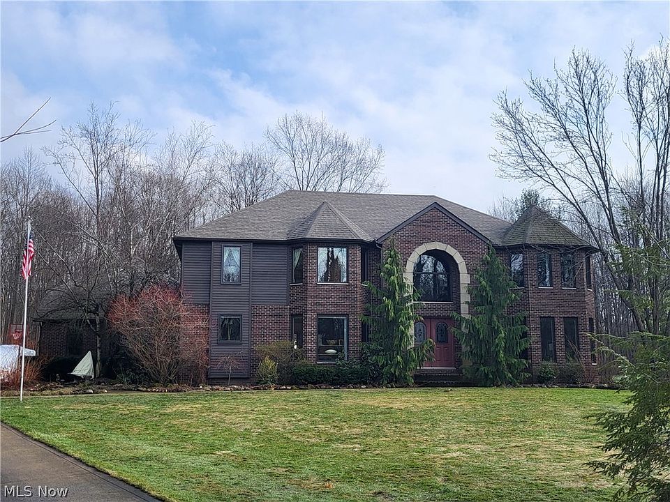 1st image of 1882 Meadow Dr