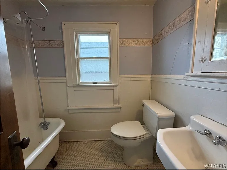 733 Lasalle Ave #2 — Photo 6