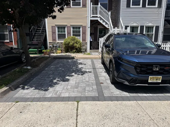 61 Tyler St #B, Paterson, NJ 07505