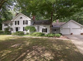 37855 Jackson Rd, Moreland Hills, OH 44022