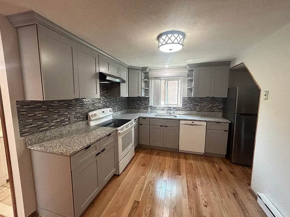 67 Pequossette St #1