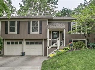 13018 S Aztec Cir, Olathe, KS 66062