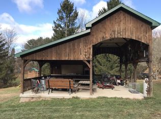 110 Sassafras Ln, Palmerton, PA 18071