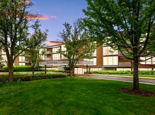 1301 N Western Ave UNIT 104, Lake Forest, IL 60045