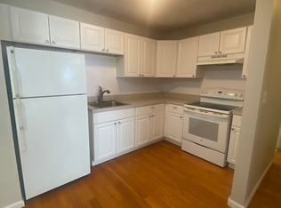 44 Maple St APT 203, Hyde Park, MA 02136
