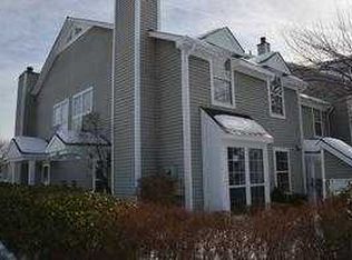 6020 Netherton St, Centreville, VA 20120