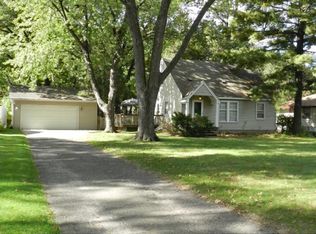 8032 Sunnyside Rd, Mounds View, MN 55112