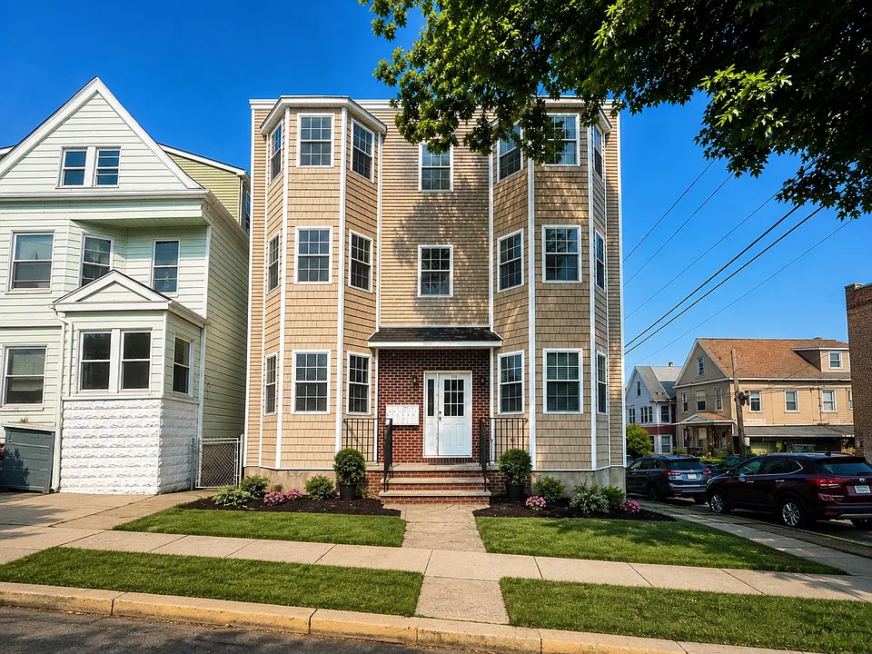 118 Devon St #1L