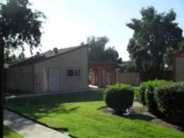 640 Zediker Ave #640, Parlier, CA 93648