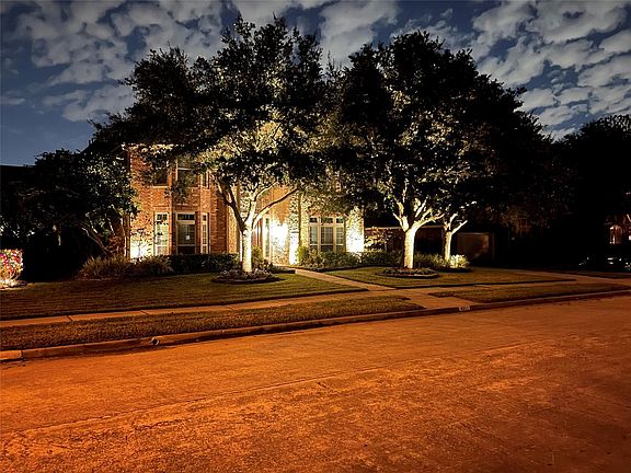 3rd image of 4311 Cassidy Park Ln