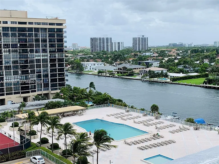1950 S Ocean Dr #8K — Photo 16