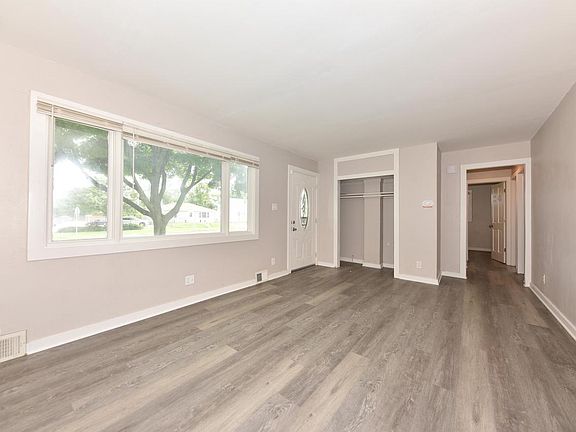 3rd image of 5335 N 68th STREET