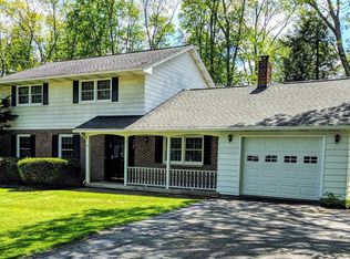 231 Ridgefield Rd, Endicott, NY 13760