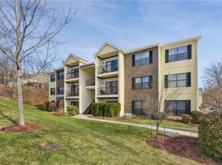 3 Huntington Cir, Peekskill, NY 10566