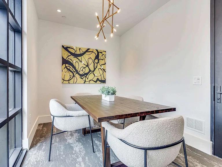 Midway Row House — Photo 17