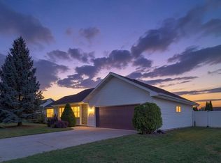 1756 Lemon Ln, De Pere, WI 54115