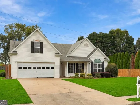 3338 Woodtree Ln, Buford, GA 30519