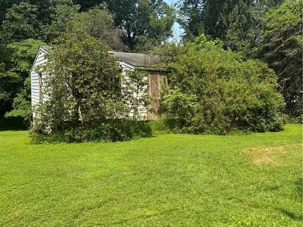 2224 2nd St S, Connellsville, PA 15425
