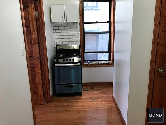 Rented by Bond New York | media 21