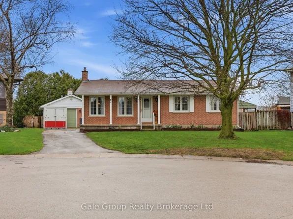 3 Larch Pl, Ingersoll, ON N5C 3S6