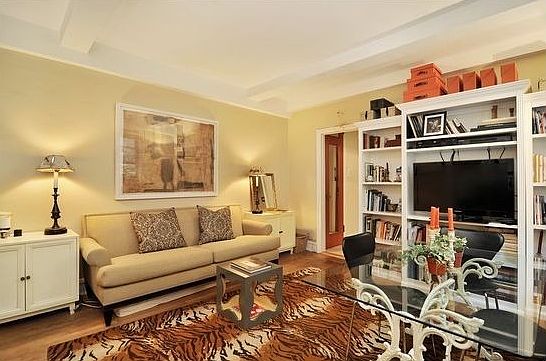 Living Room | 137 E 28th St, New York, NY 10016, USA