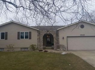 1649 Woodside Dr, Muskegon, MI 49441