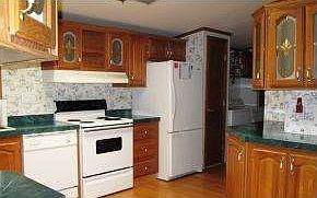 DW, electric range w/hood stay