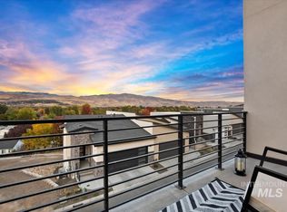 1243 E Echelon Ridge Ln, Boise, ID 83716